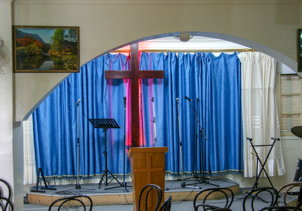 Blick ins Innere der „Église du Plein Évangile“ in Tizi Ouzou