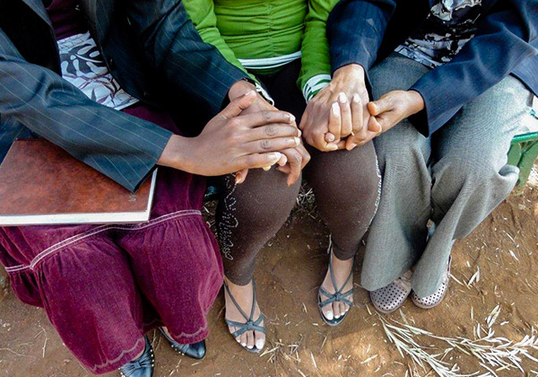 Eritreische Christinnen beim gemeinsamen Gebet