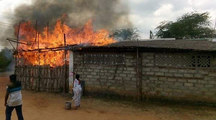 Symbolbild: Bei diesem Brandanschlag auf eine Gemeinde wurde der Pastor verletzt und das Inventar vollständig zerstört