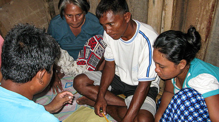 Philippinische Christen lernen bei einem Seminar wie sie mit Verfolgung umgehen können (Archivbild)