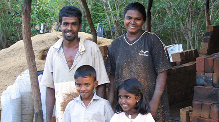 Eine christliche Familie aus Sri Lanka 