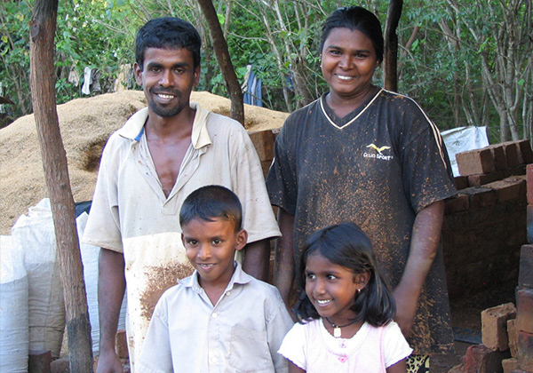 Eine christliche Familie aus Sri Lanka 