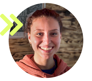 Portraitfoto einer jungen Frau