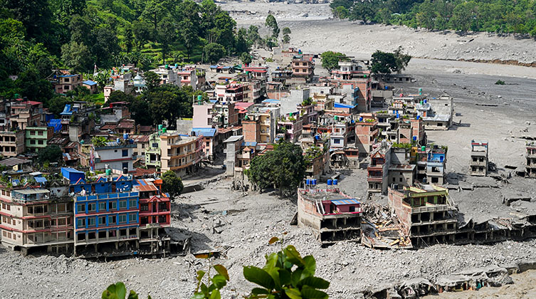 Zerstörte Häuser in den Überflutungsgebieten von Nepal