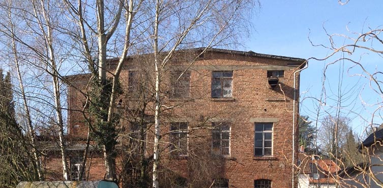 Das alte Gebäude vor der Restaurierung