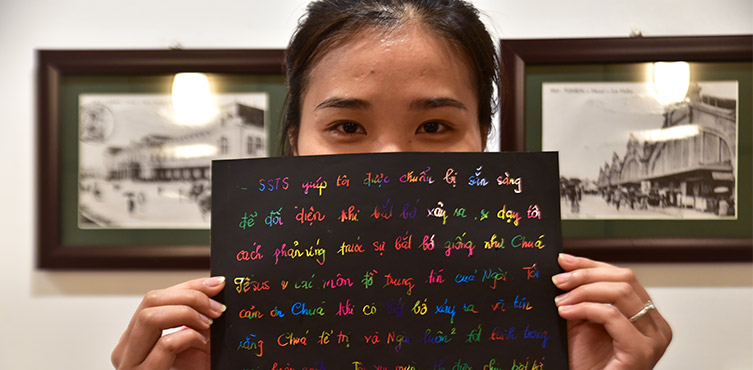 Vietnamesische Christin Anh hat an einer Schulung von Open Doors teilgenommen