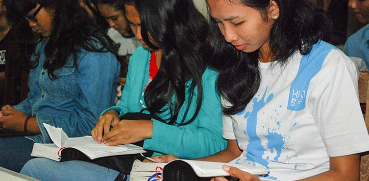 Biblische Schulungen für indonesische Christen