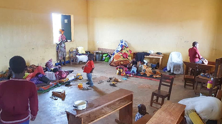 Geflüchtete Christen in Mangu, Bundestaat Plateau, in einer Notunterkunft.