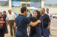 Iran: Wieder vereint - Pastor Nadarkhani trifft seine Frau vor dem Gefängnis/Quelle: privat