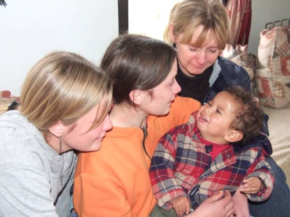 Marokko: Pflegeeltern mit ihren Kindern /Quelle_voh-ainleuh_org