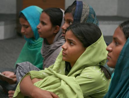 Pakistan: eine Gruppe von Christinnen/Open Doors