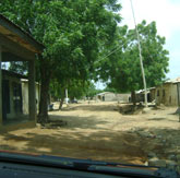 Leere Straße in Nigeria