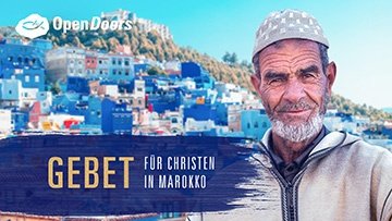 Älterer Mann mit grauem Bart und Kopfbedeckung aus Marokko