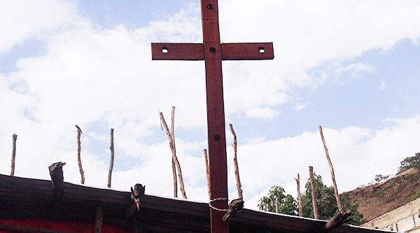 Kreuz auf einer Kirche in Äthiopien