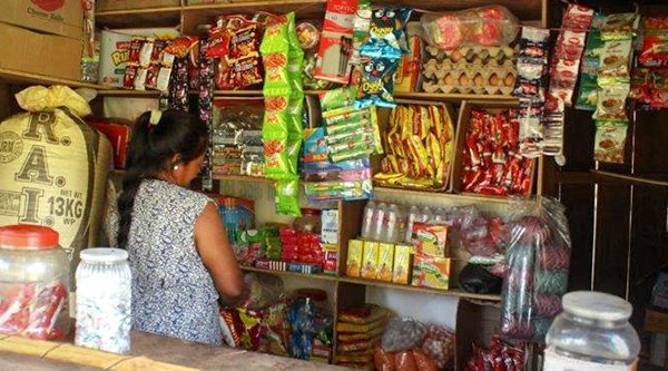 Komal in ihrem Laden
