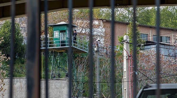 Einige Christen verbüßen wegen ihres Glaubens viele Jahre in Haft (Symbolbild: Blick in das Teheraner Evin-Gefängnis)