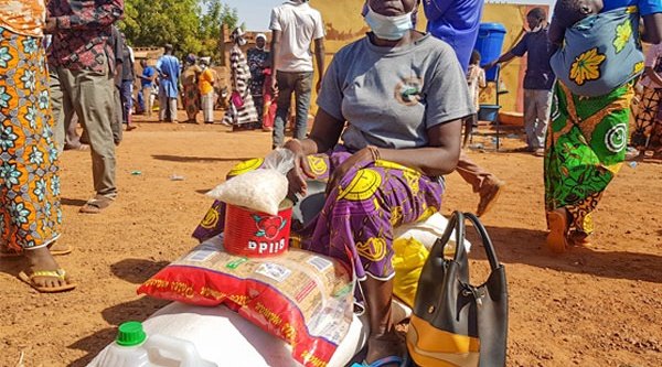 Unterstützung und Hoffnung für die Christen in Burkina Faso die Vertreibung und Verfolgung erleiden