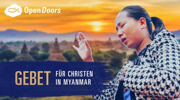 Betende Frau aus Myanmar