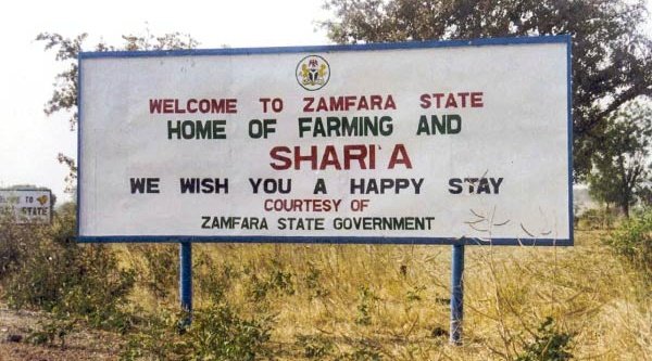 Seit der Einführung der Scharia in den 12 nördlichen Bundesstaaten Nigerias sind Christen immer mehr zu Bürgern zweiter Klasse geworden.