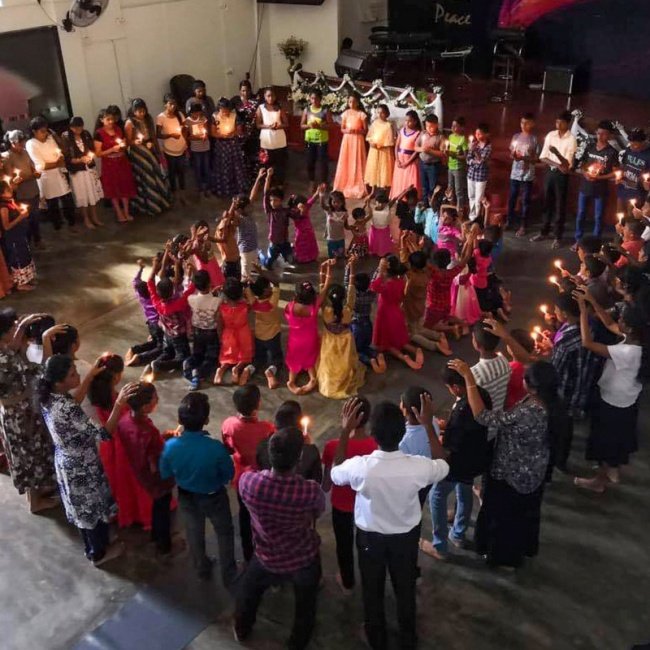 Malaktion Kinder Sri Lanka