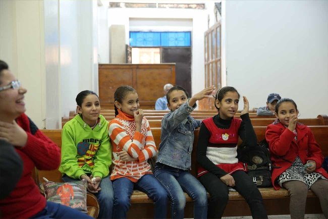 Bibelstunde mit Kindern in Ägypten