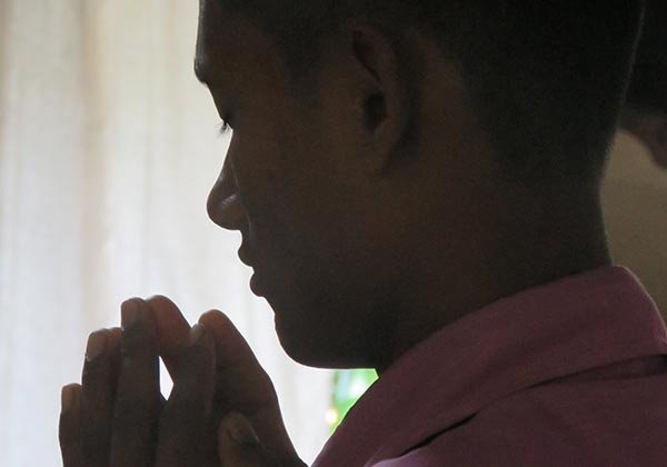 Symbolbild: junger Christ aus Bangladesch